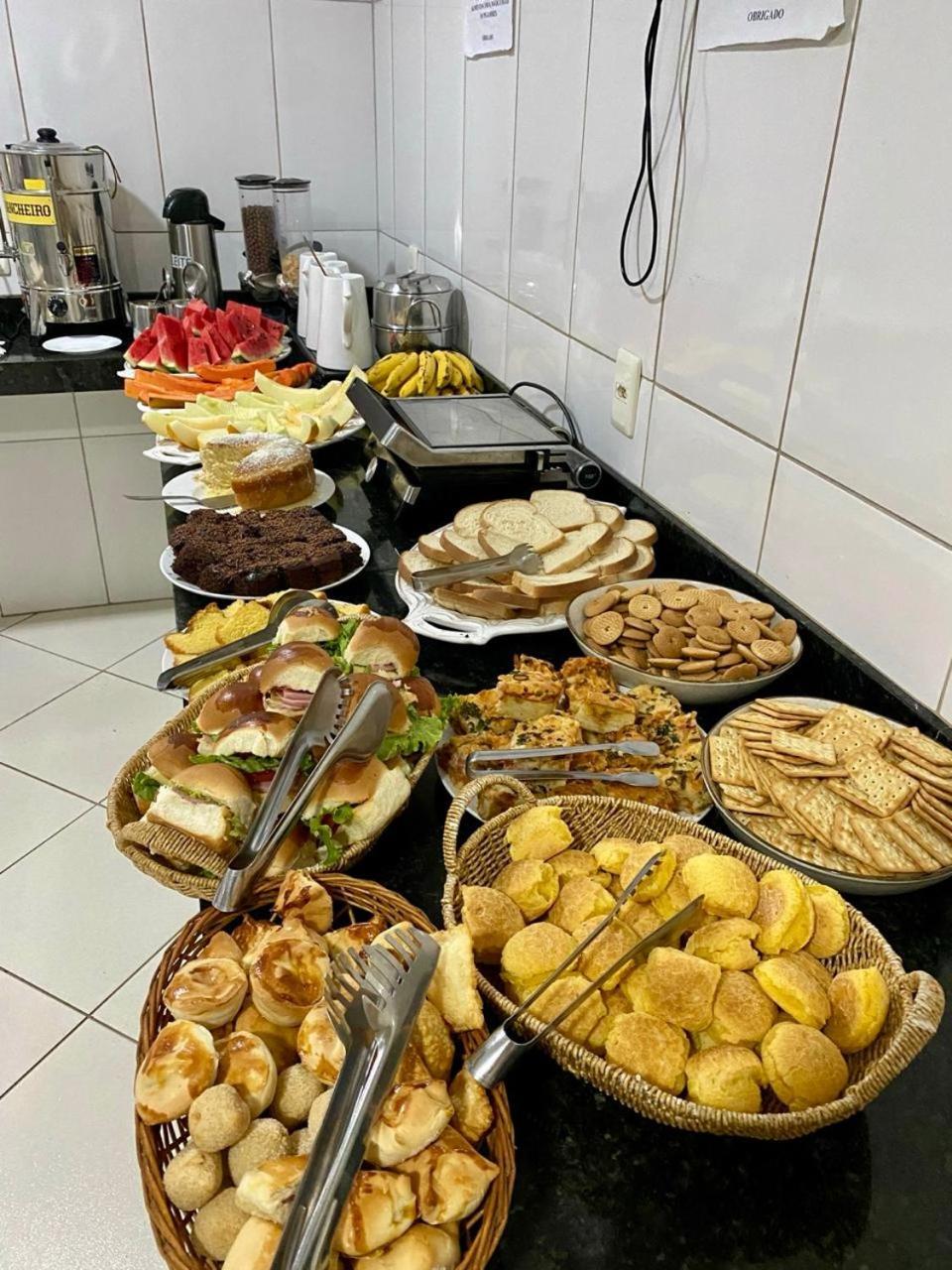 Euro Plaza Hotel - Proximo Ao Aeroporto De Goiania, Santa Genoveva Exteriör bild